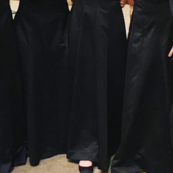 Long black performance dress - Picture 3 of 5